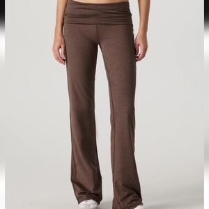 Vuori Halo Foldover Pant Chocolate Milk Heather EUC
